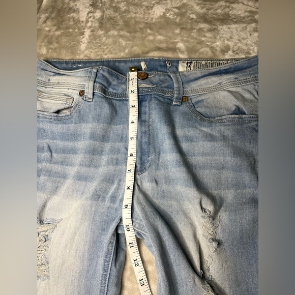 Light Wash Ripped Jeans - Picture 3 of 4